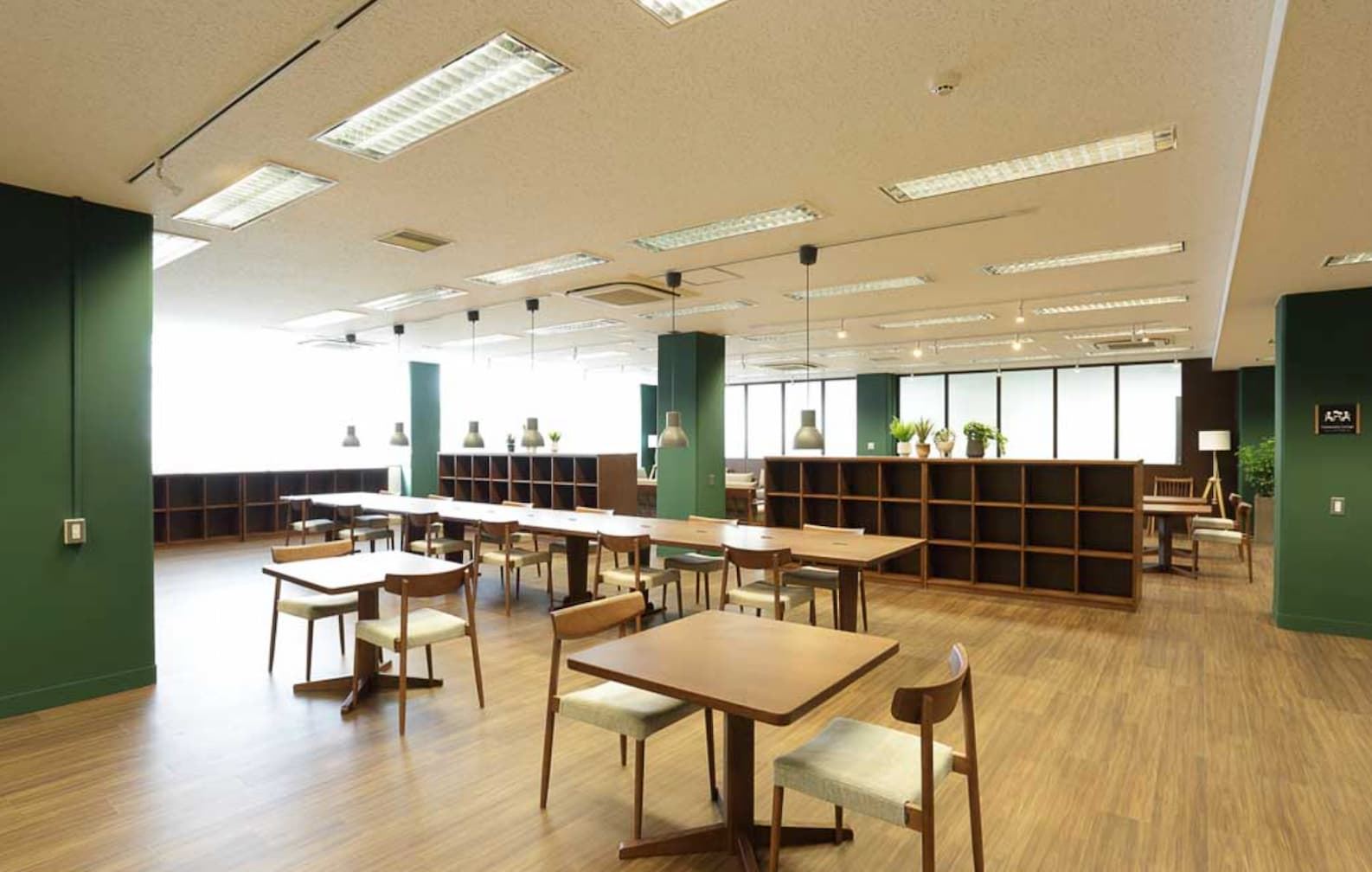 青葉台郵局搬遷後閒置下來的空間,在次世代郊外造町計畫中再生成為「SPRAS AOBADAI」社區空間(Source:横浜市役所)