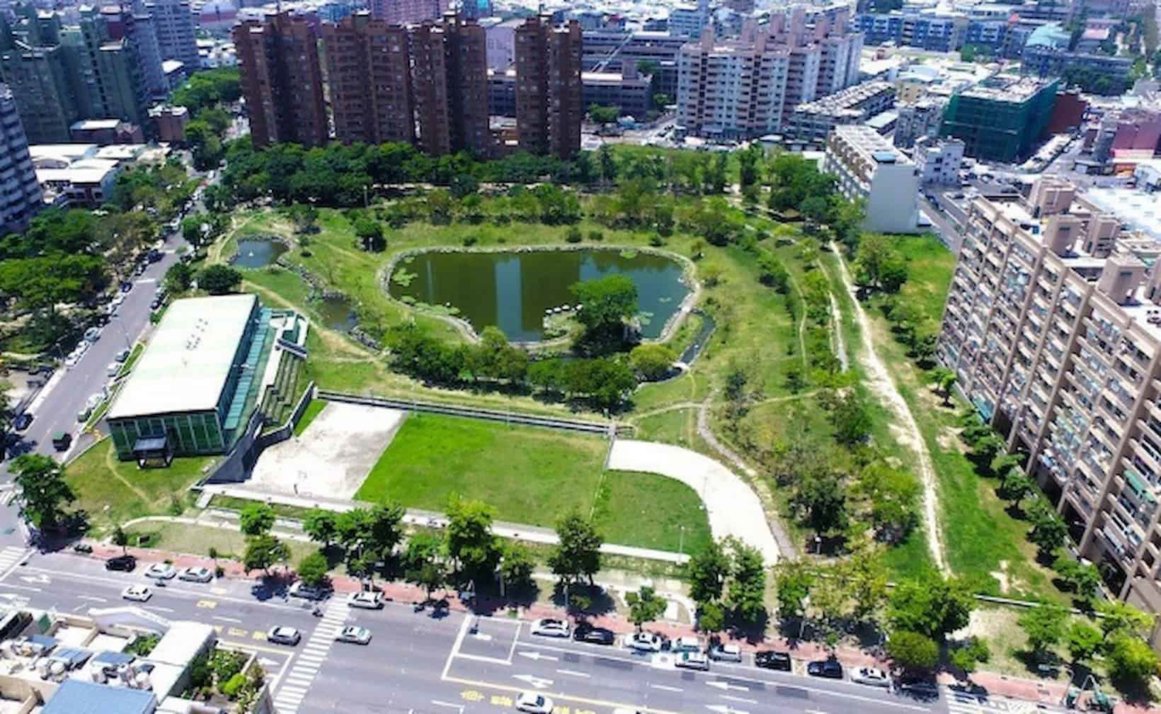 高雄三民區本和里結合公園綠地之滯洪池(Source:高雄市水利局)