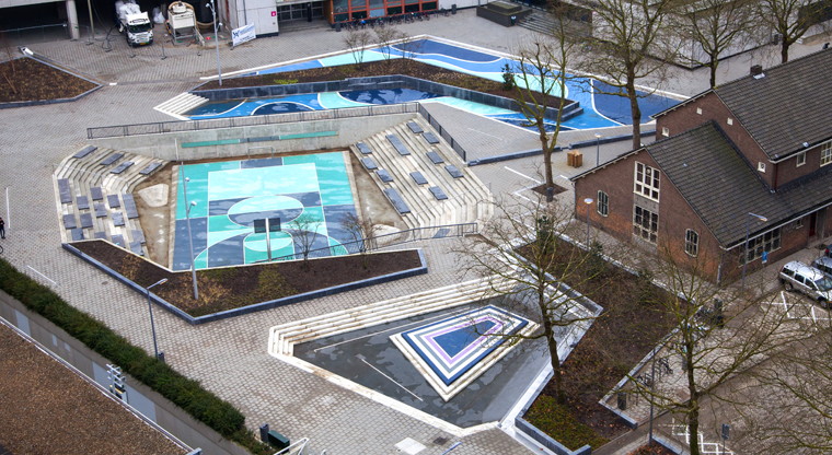 水廣場（Water Square）(Source: Spring Wise）