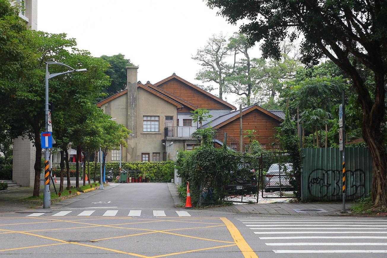 臺北市街道景色(source:高郁惠拍攝)