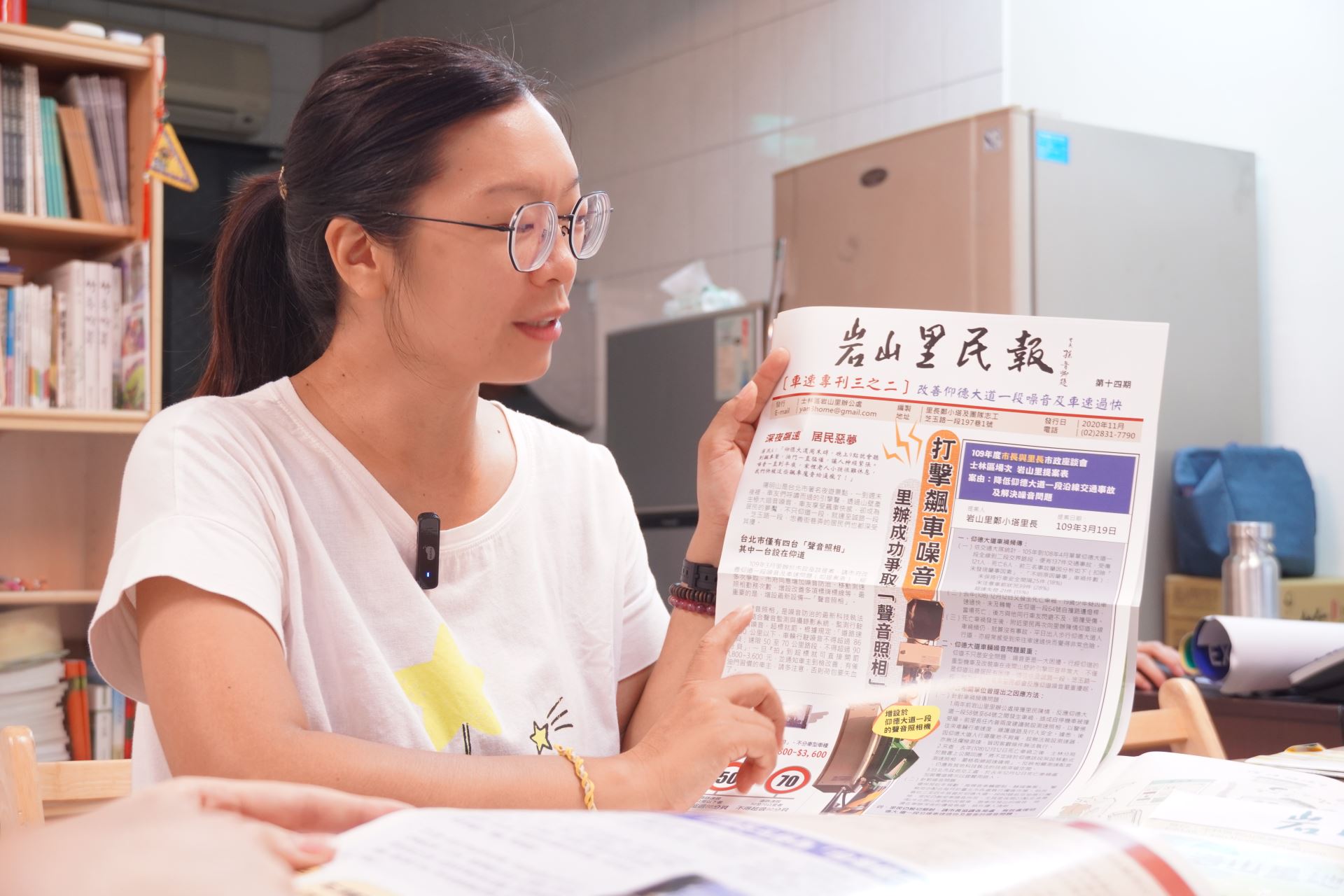 鄭小塔與我們分享紙本民報有助於里民重複性去閱讀較深度的議題。
(Source:雄本老屋規劃有限公司 吳欣融攝影)