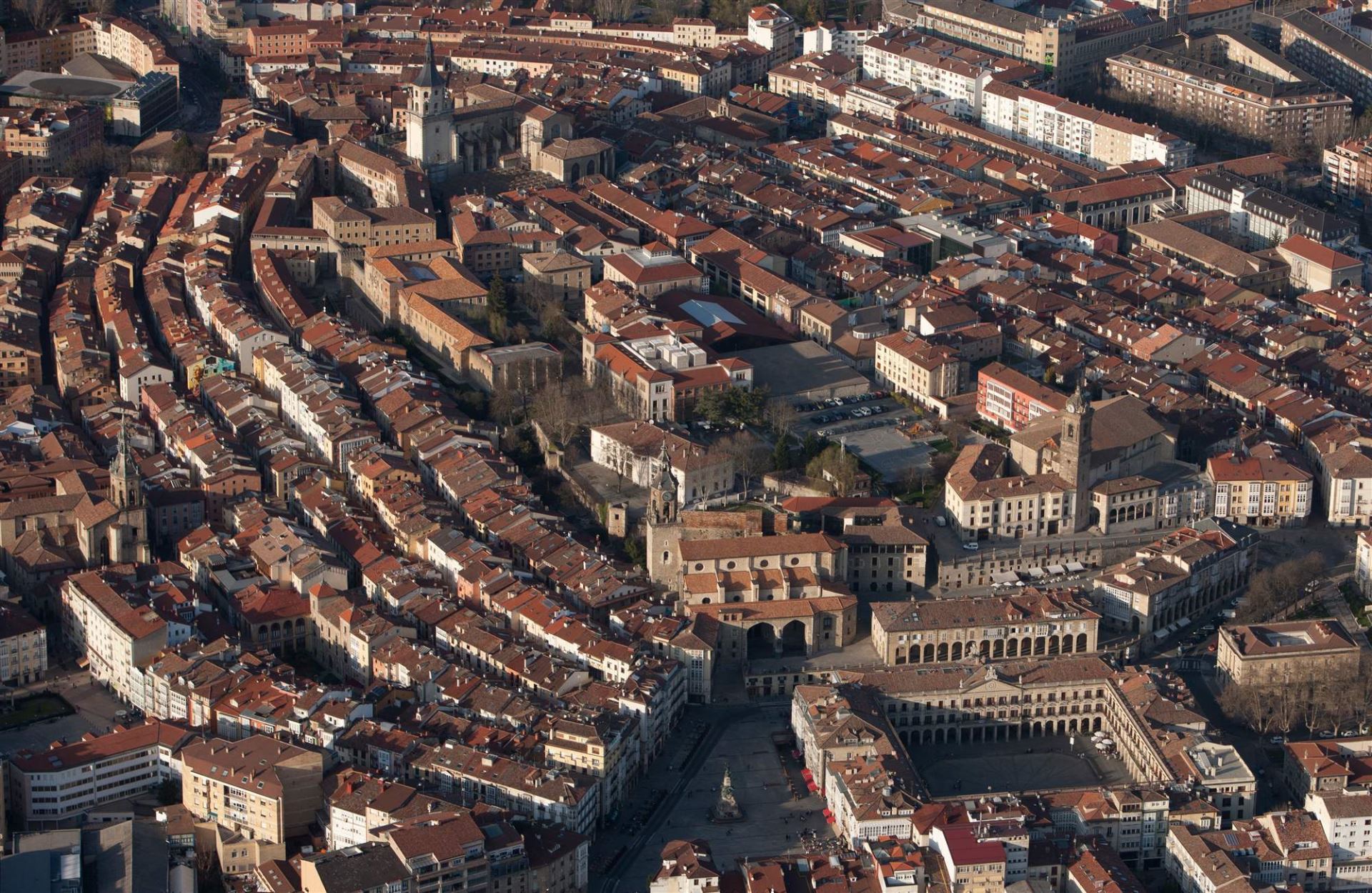 巴塞隆納維多利亞市（Victoria Gasteiz）（Source: National Geographies）