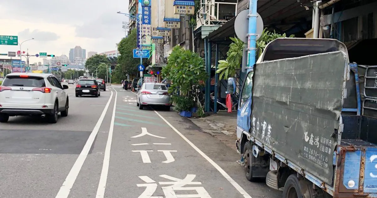 從道路設計到歷史成因,人行道面對的結構難題