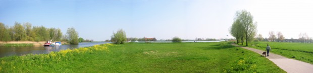 （典型荷蘭迂田水道地景,Rijnland / 李宇中攝）