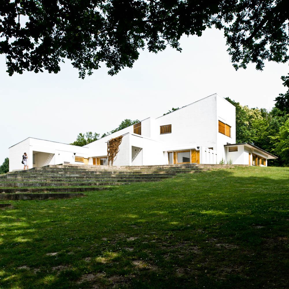 (Maison Louis Carre, Bazoches, France / 1956–1959, 1961–1963)