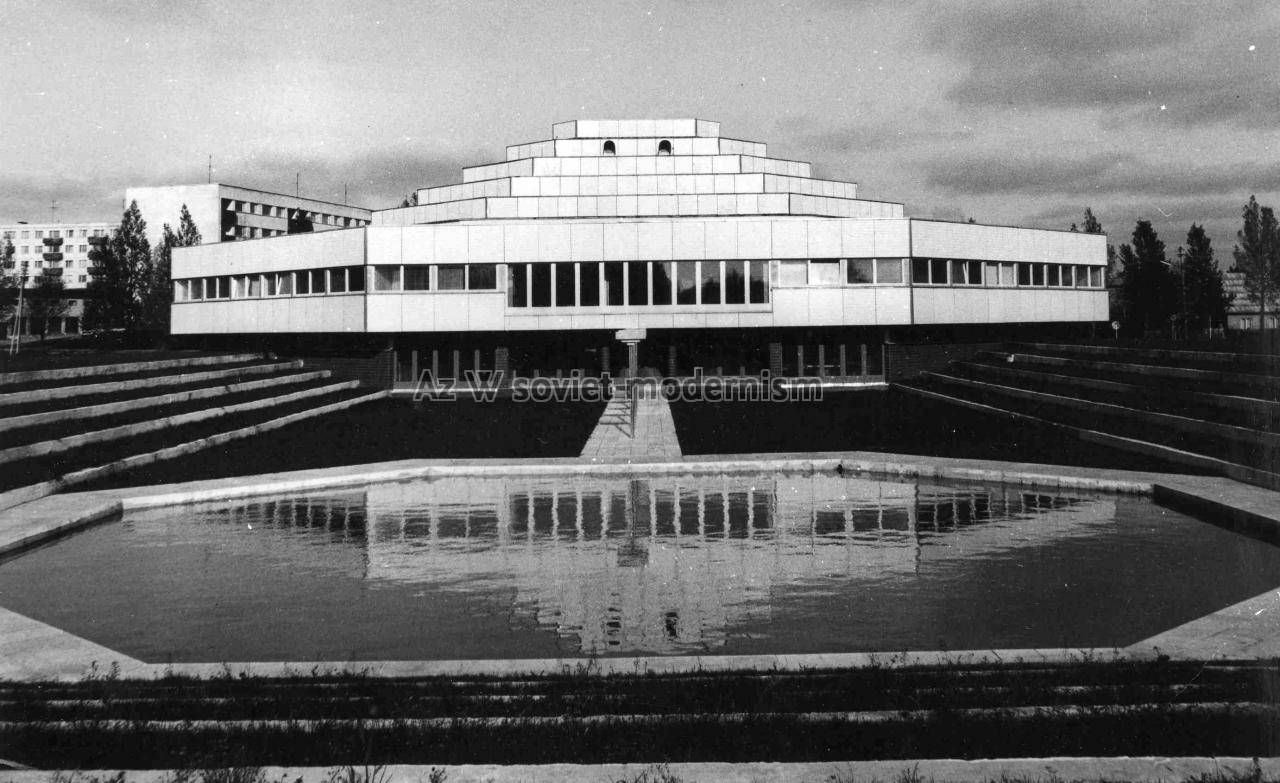 （Administrative Building, Rapla, Estonia / 1977）