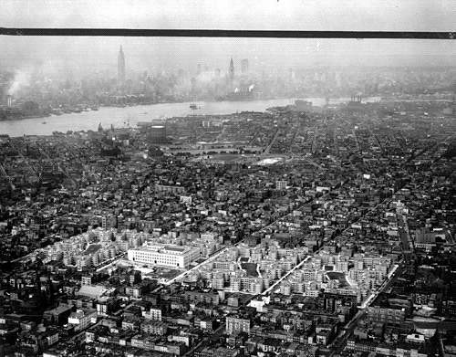 （Williamsburg Houses, 1937, Scholes Street to Maujer Street, Leonard Street to Bushwick Avenue）