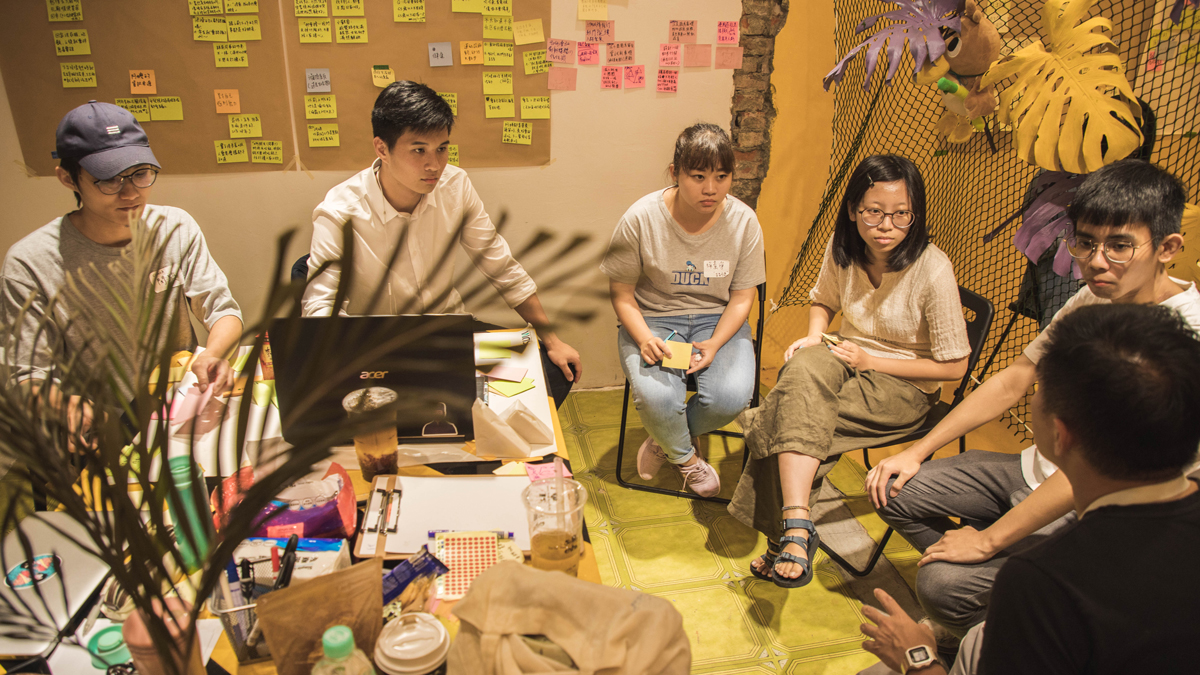 （吉吉可為組的設計挑戰：建立一個讓昌吉長者互相幫助、服務他人的運動社群）